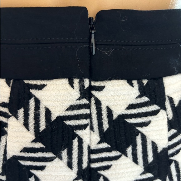 White House Black Market Check Skirt 00 - Picture 8 of 8